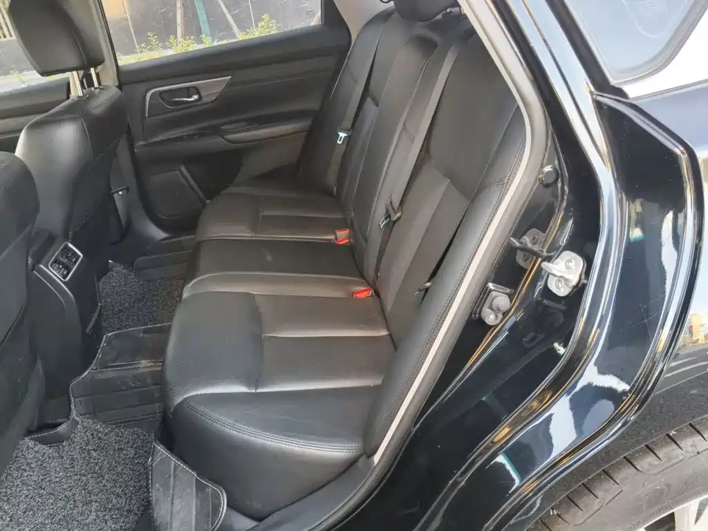 Nissan Teana — миниатюра 18