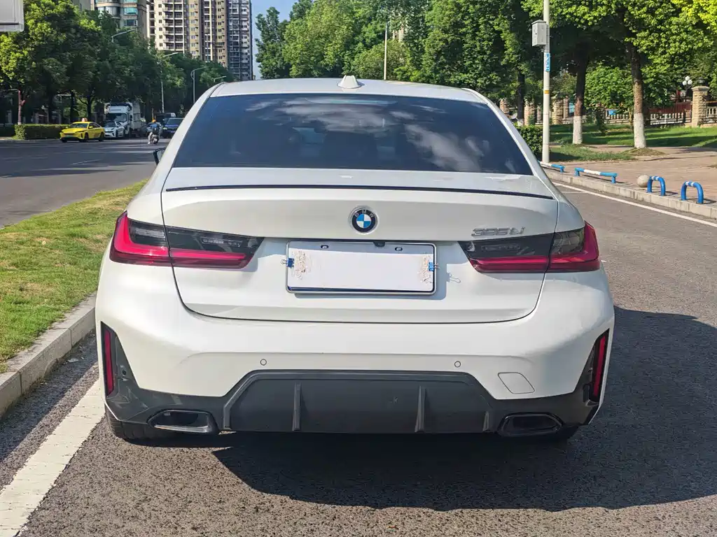 BMW 3 Series — миниатюра 7