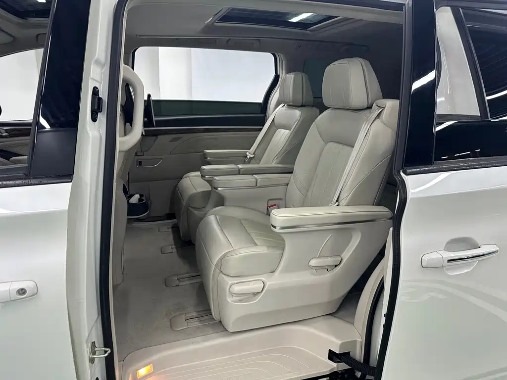 GAC Motor Trumpchi M8 — миниатюра 9