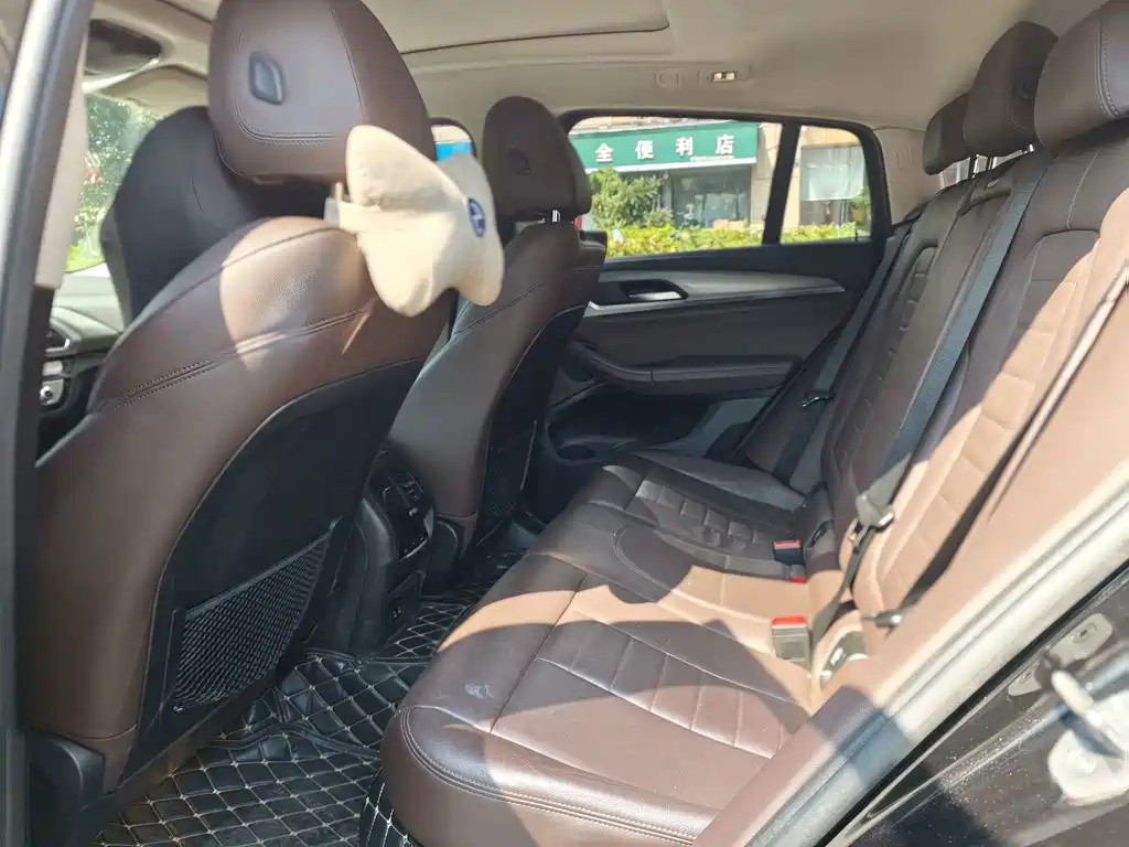 BMW X4 — миниатюра 8