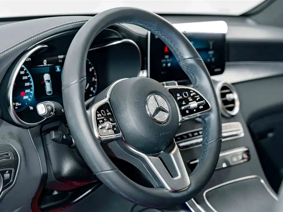 Mercedes-Benz GLC Coupe — миниатюра 9