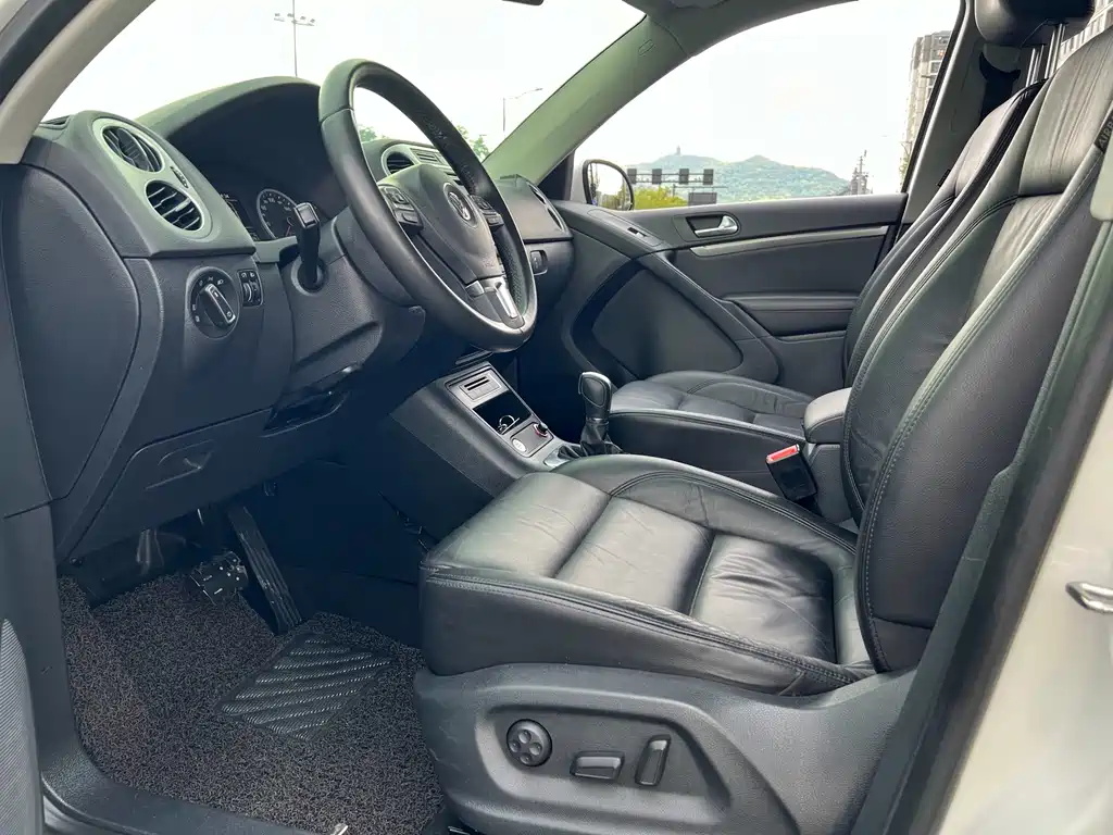Volkswagen Tiguan — миниатюра 9
