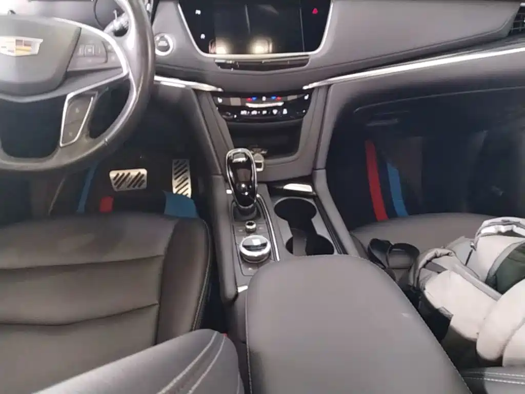 Cadillac XT5 — миниатюра 14