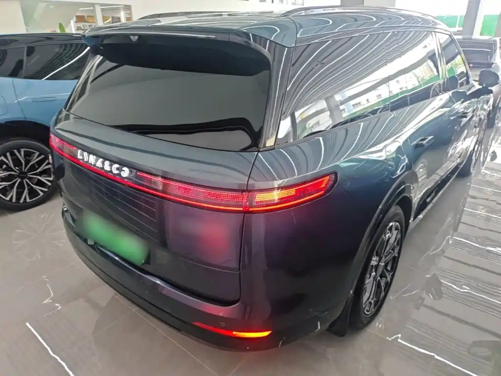 Lynk & Co 900 — миниатюра 7