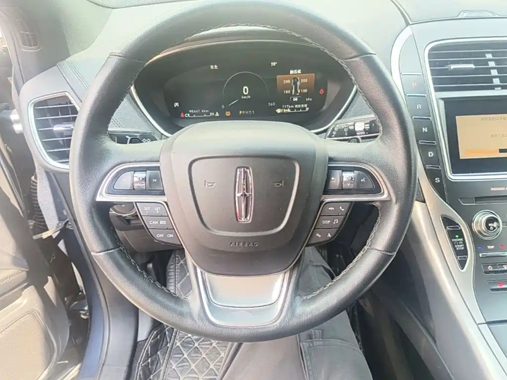 Lincoln Nautilus (Import) — миниатюра 11