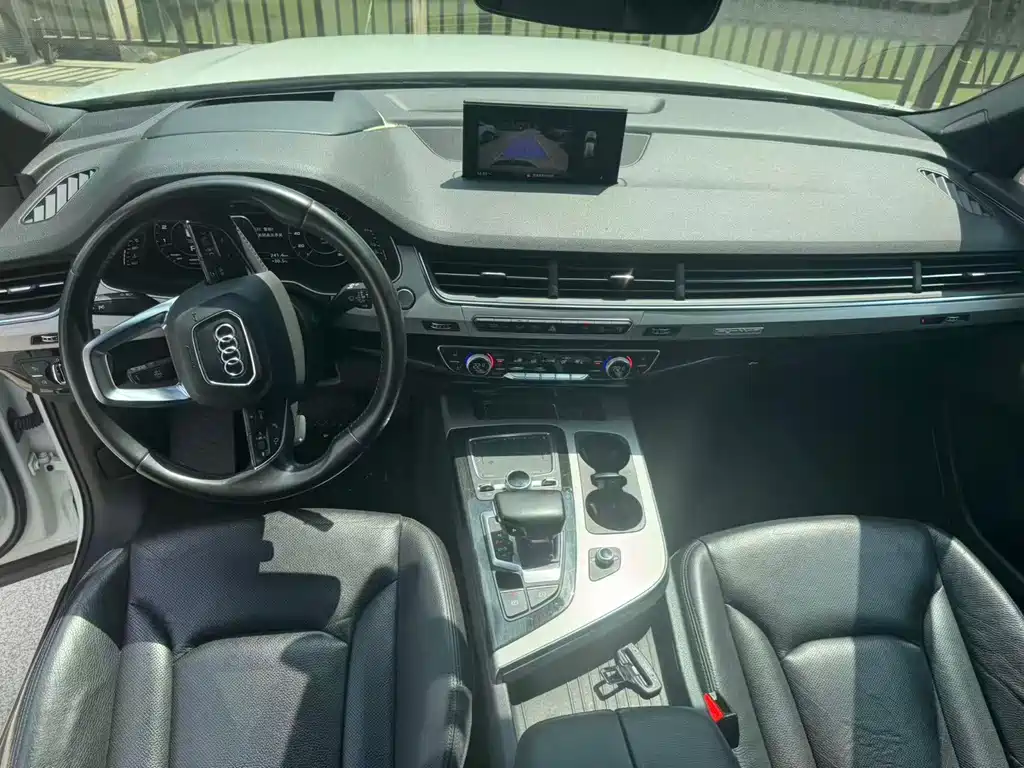 Audi Q7 — миниатюра 8