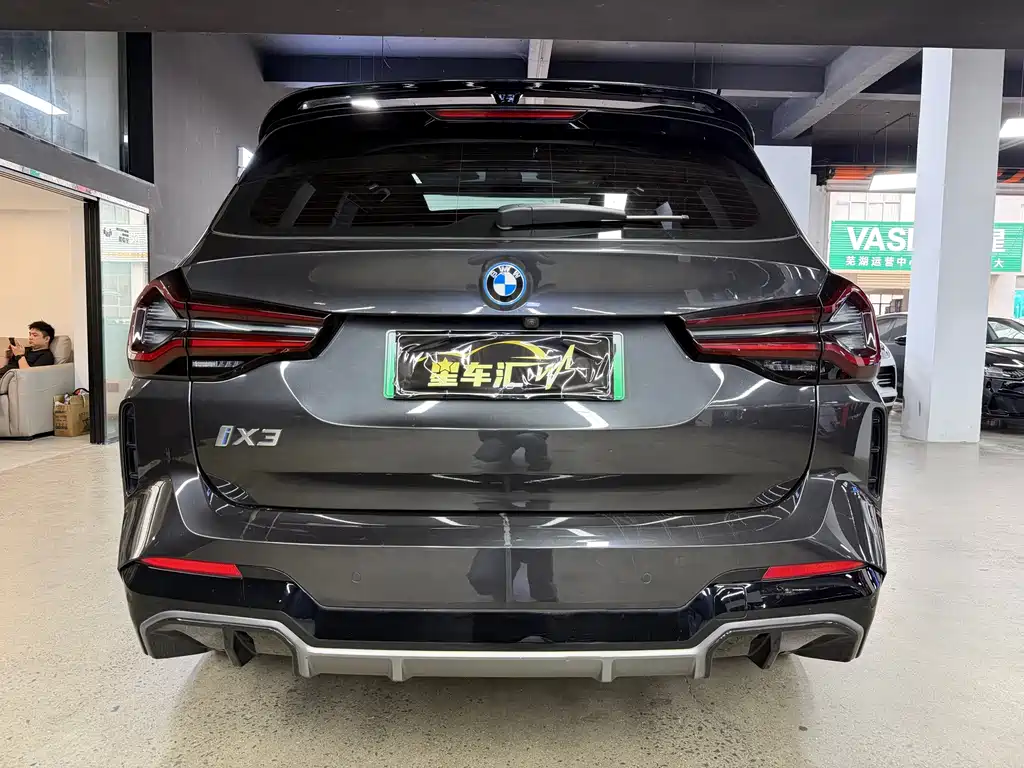 BMW iX3 — миниатюра 12