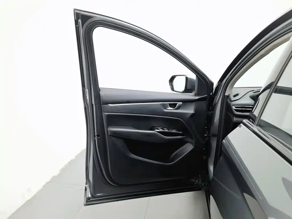 Wuling Victory — миниатюра 8