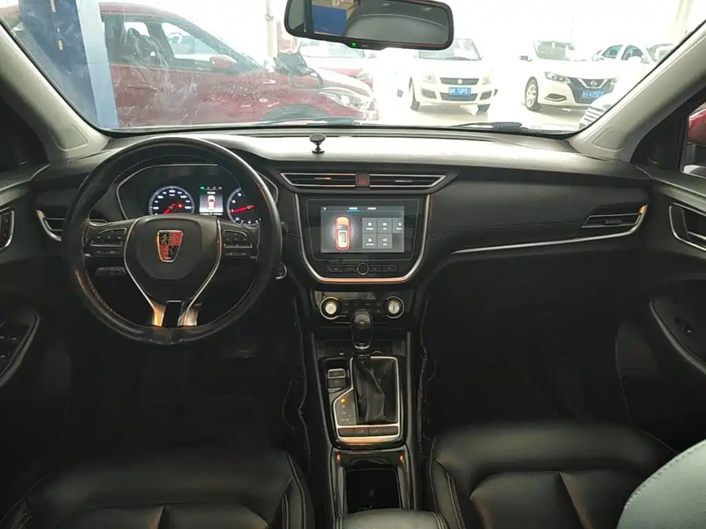 Roewe RX3 — миниатюра 10