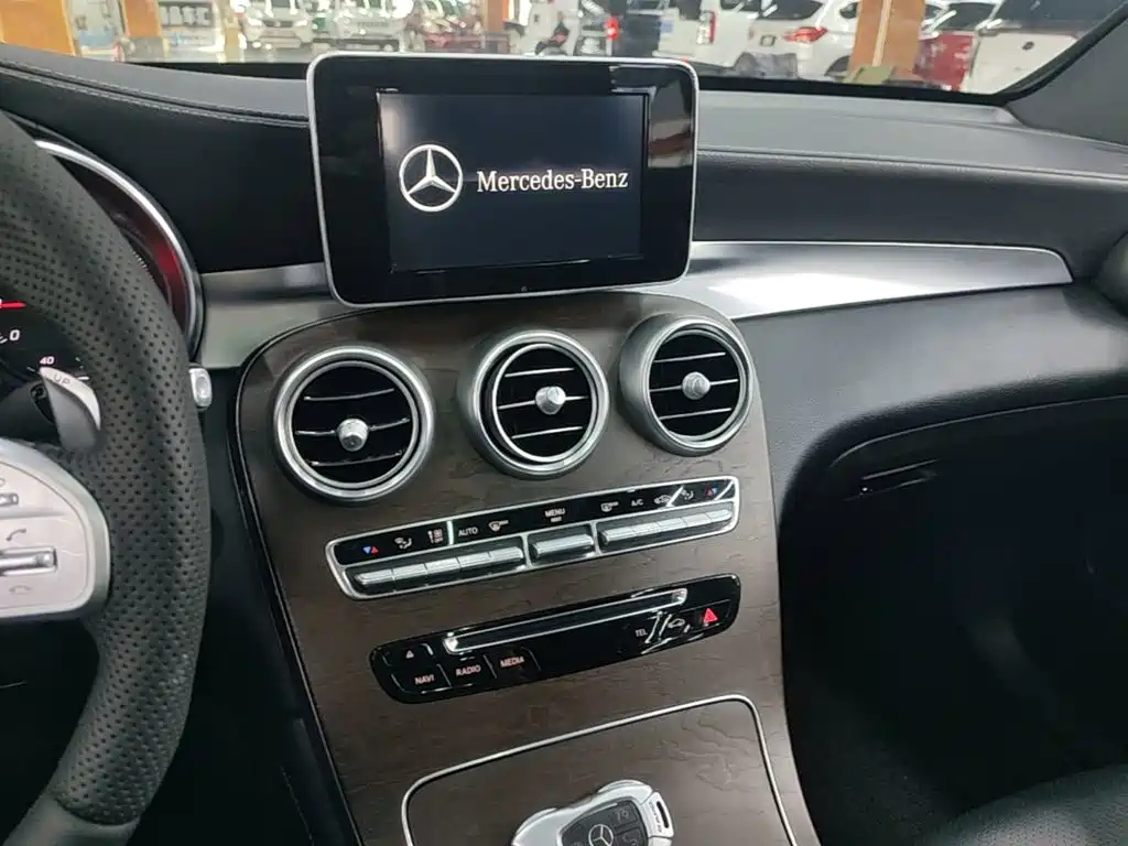 Mercedes-Benz GLC — миниатюра 13
