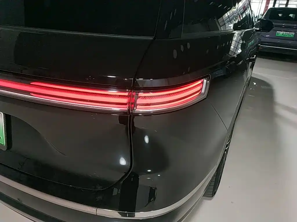 NIO ES8 — миниатюра 8