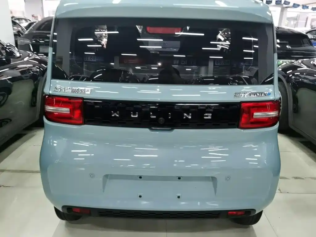 Wuling MINIEV — миниатюра 6