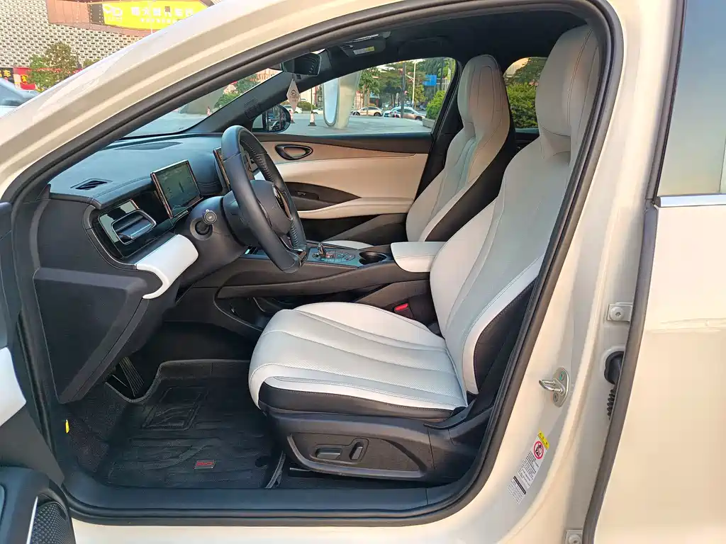 BYD Seal 06 — миниатюра 5