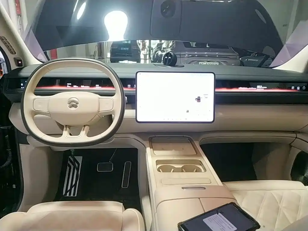NIO ES8 — миниатюра 10