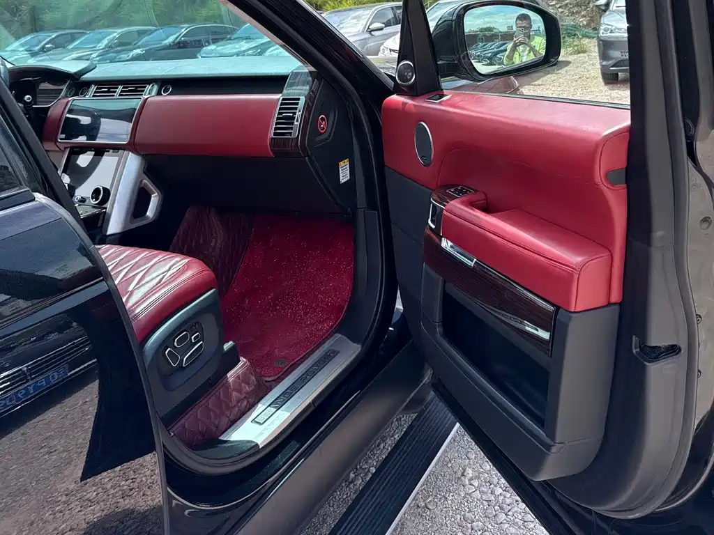 Land Rover Range Rover — миниатюра 26