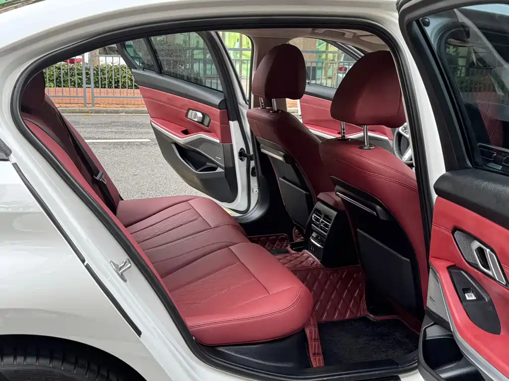 BMW 3 Series — миниатюра 10