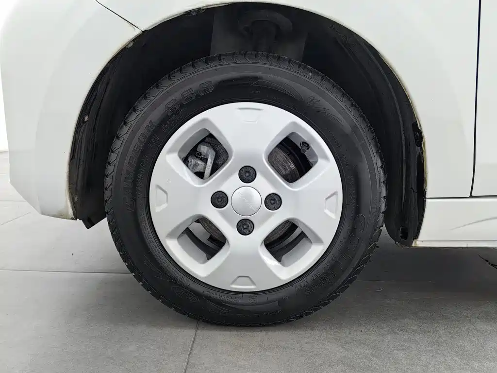 Roewe Clever — миниатюра 17