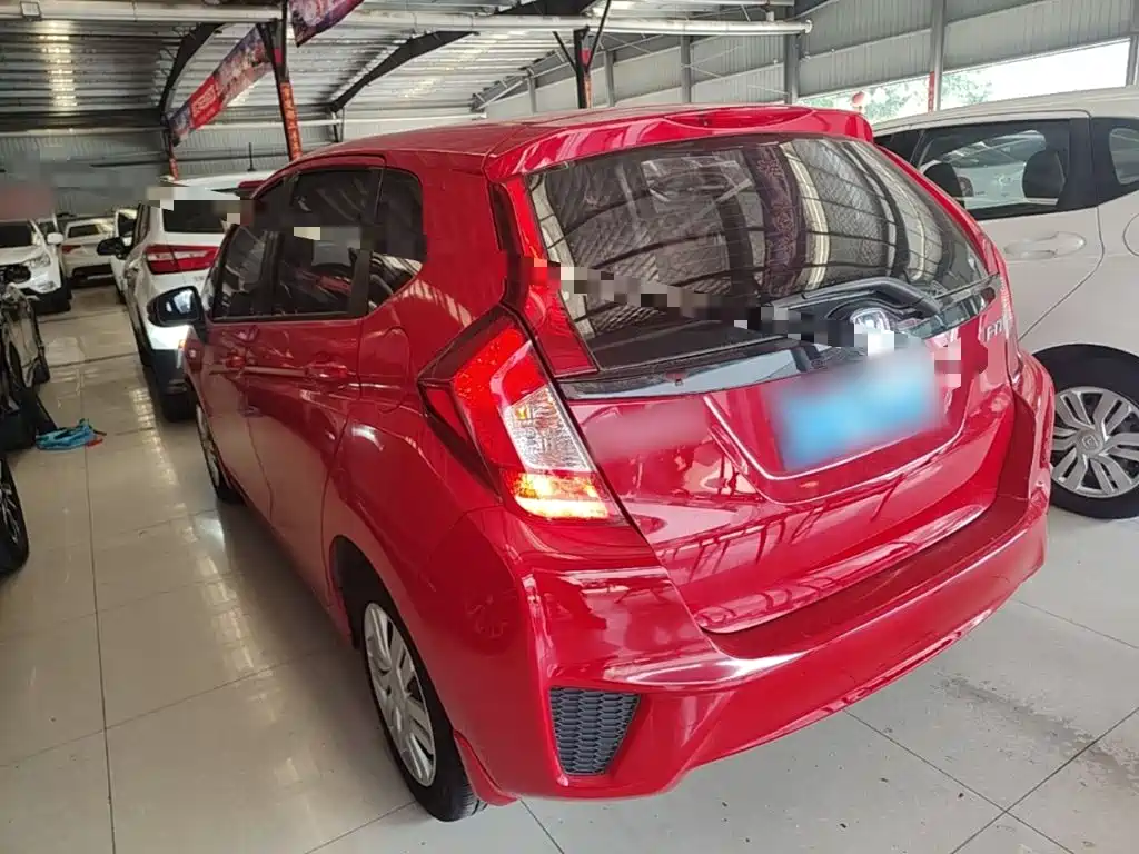 Honda Fit — миниатюра 5