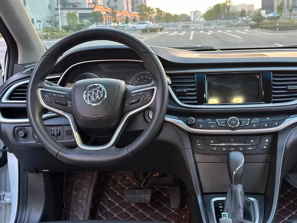 Buick Excelle — миниатюра 10