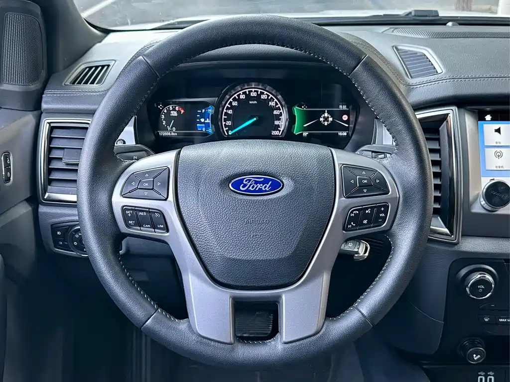 Ford Everest — миниатюра 9