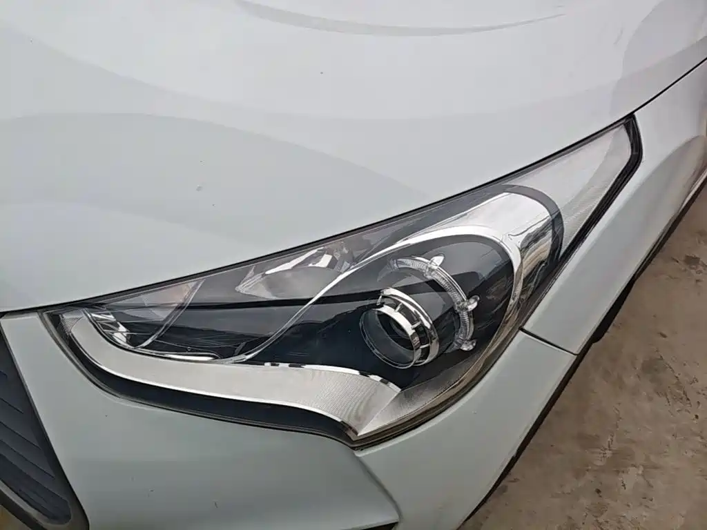 Hyundai Veloster — миниатюра 24