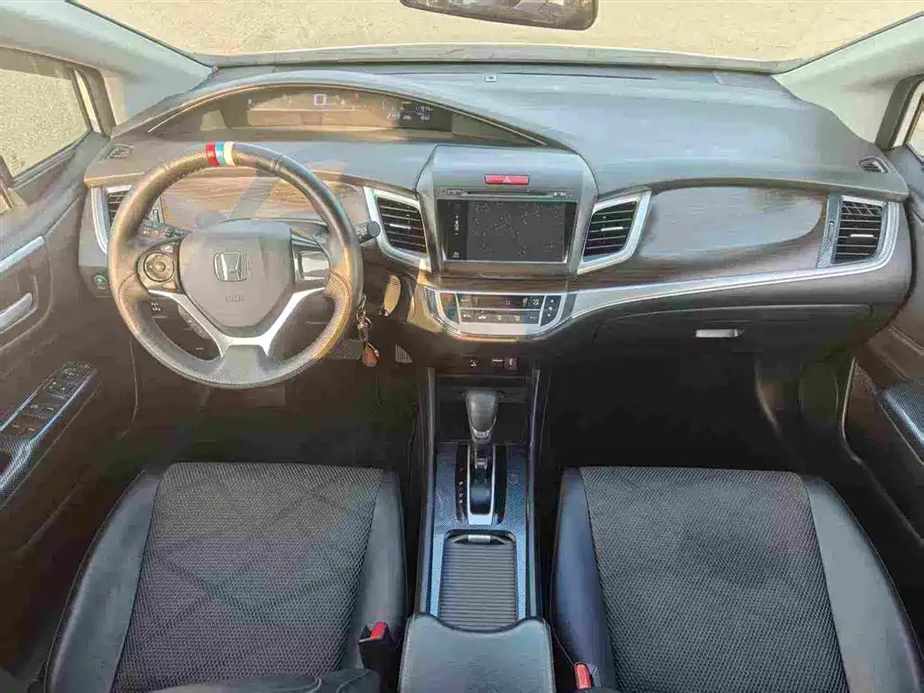 Honda Jade — миниатюра 6