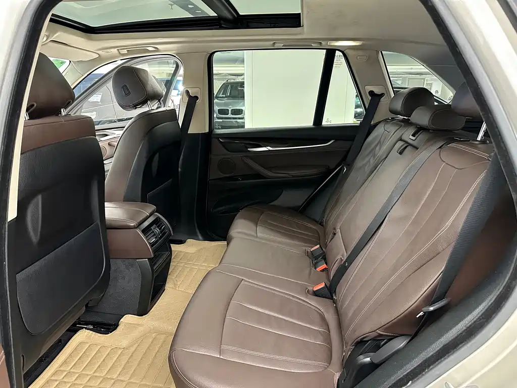 BMW X5 (Import) — миниатюра 14
