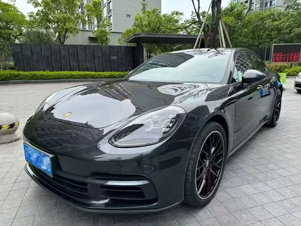 Porsche Panamera 2020