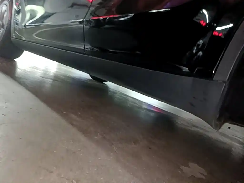 Tesla Model Y — миниатюра 22
