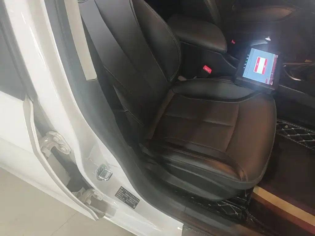 Buick Excelle — миниатюра 25