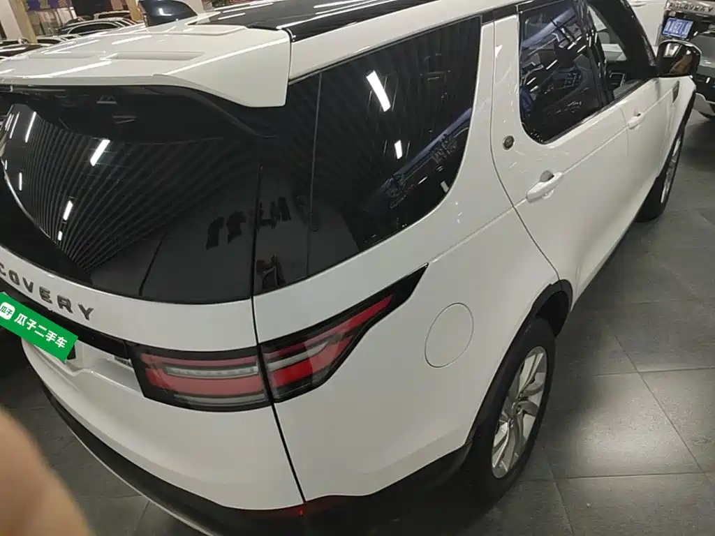 Land Rover Discovery — миниатюра 7
