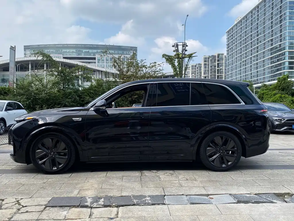 Li Auto Li L8 — миниатюра 4