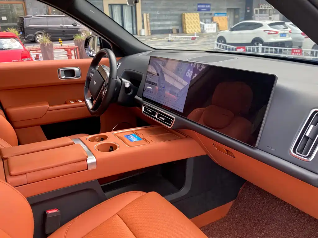 Li Auto Li L8 — миниатюра 6