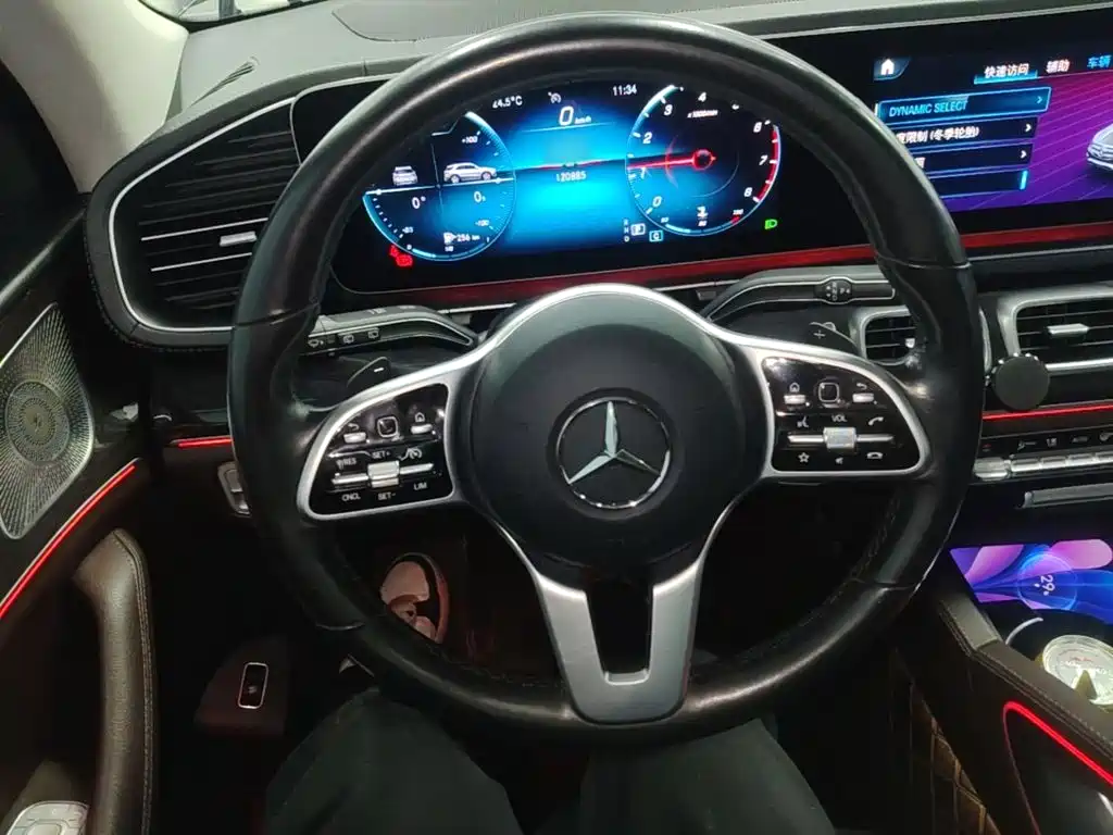 Mercedes-Benz GLE (Import) — миниатюра 11