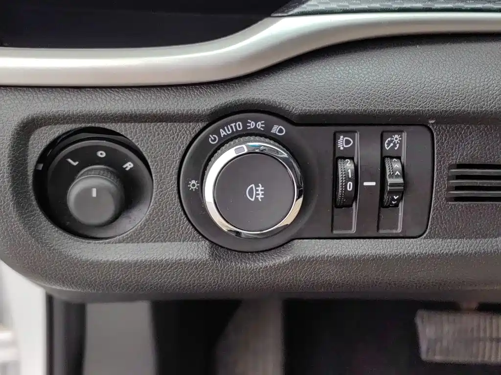 Buick Excelle — миниатюра 21