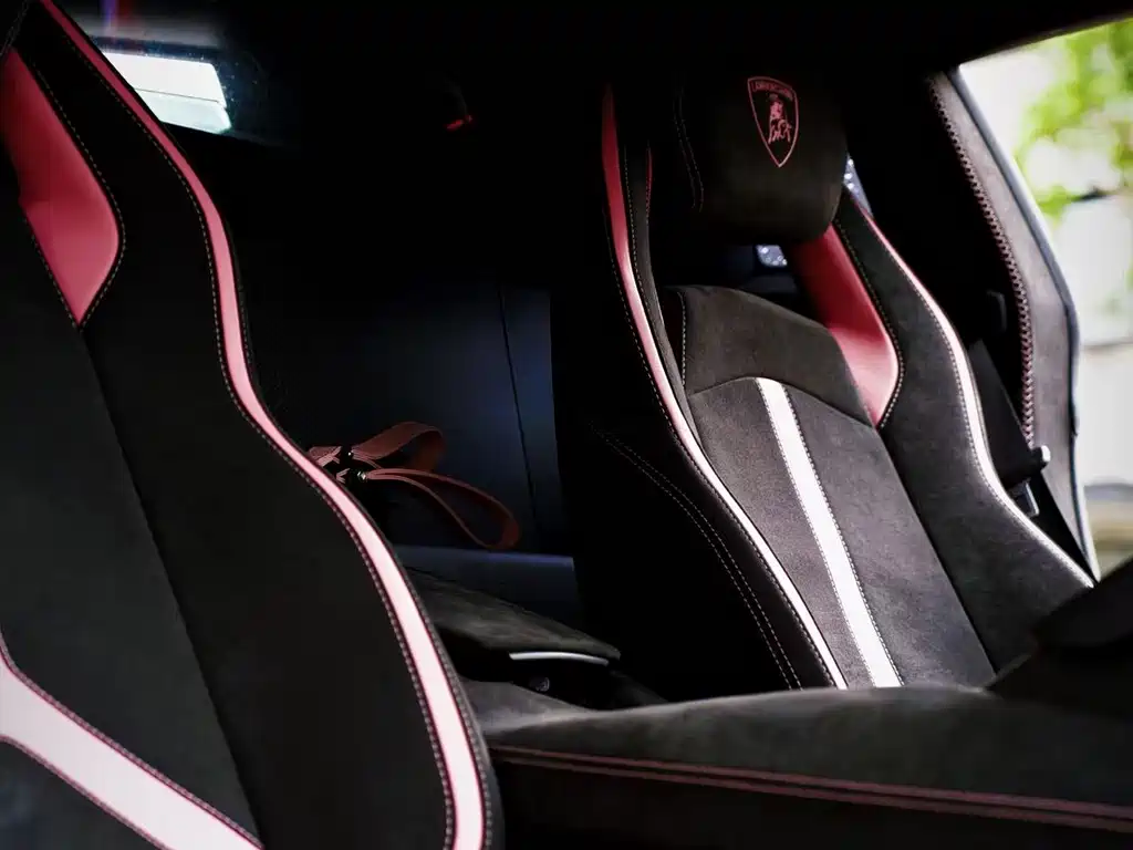 Lamborghini Aventador — миниатюра 10