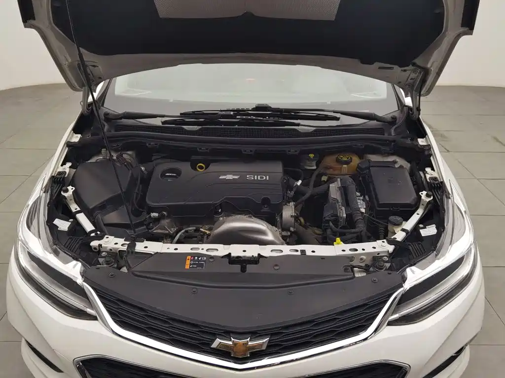 Chevrolet Cruze — миниатюра 6
