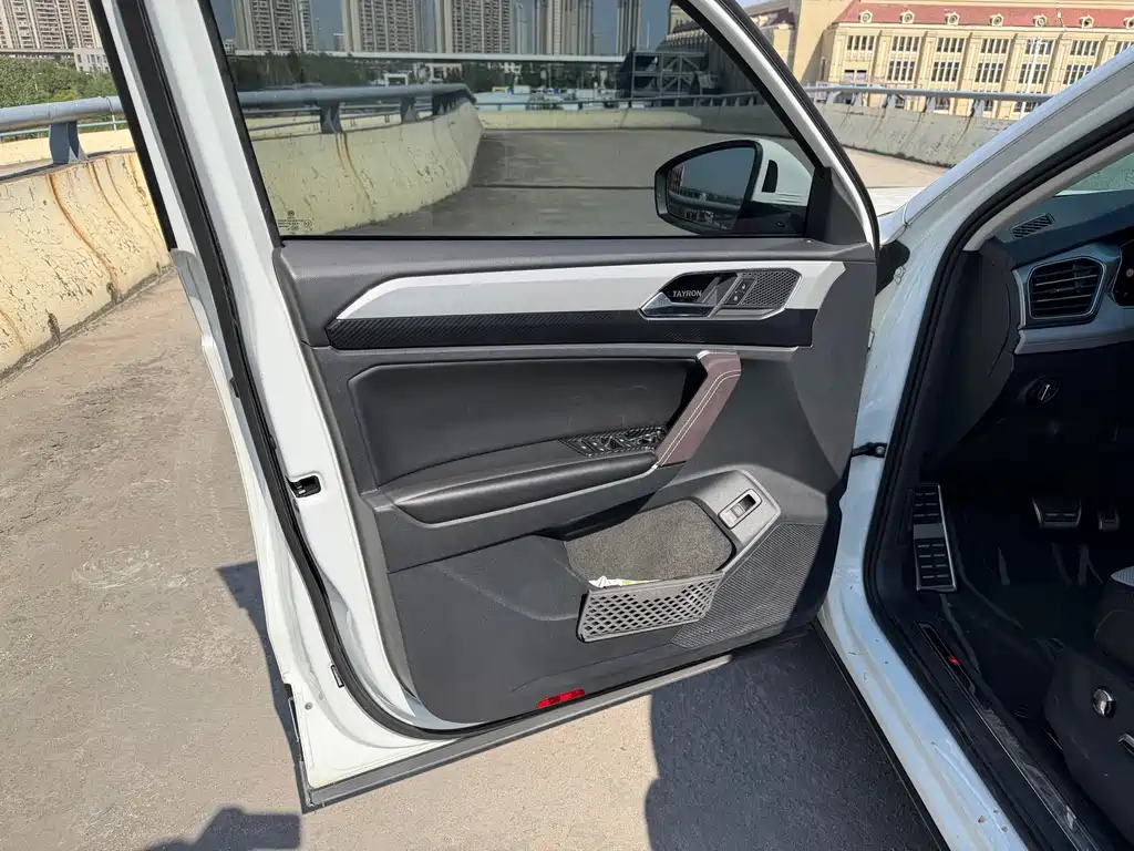 Volkswagen Tayron — миниатюра 4