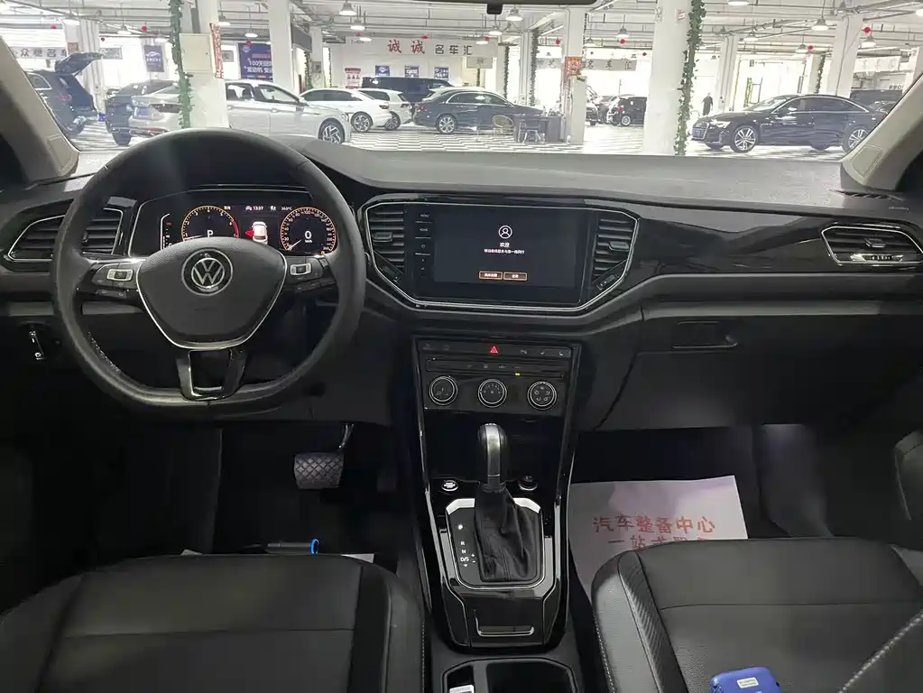 Volkswagen T-Roc — миниатюра 5