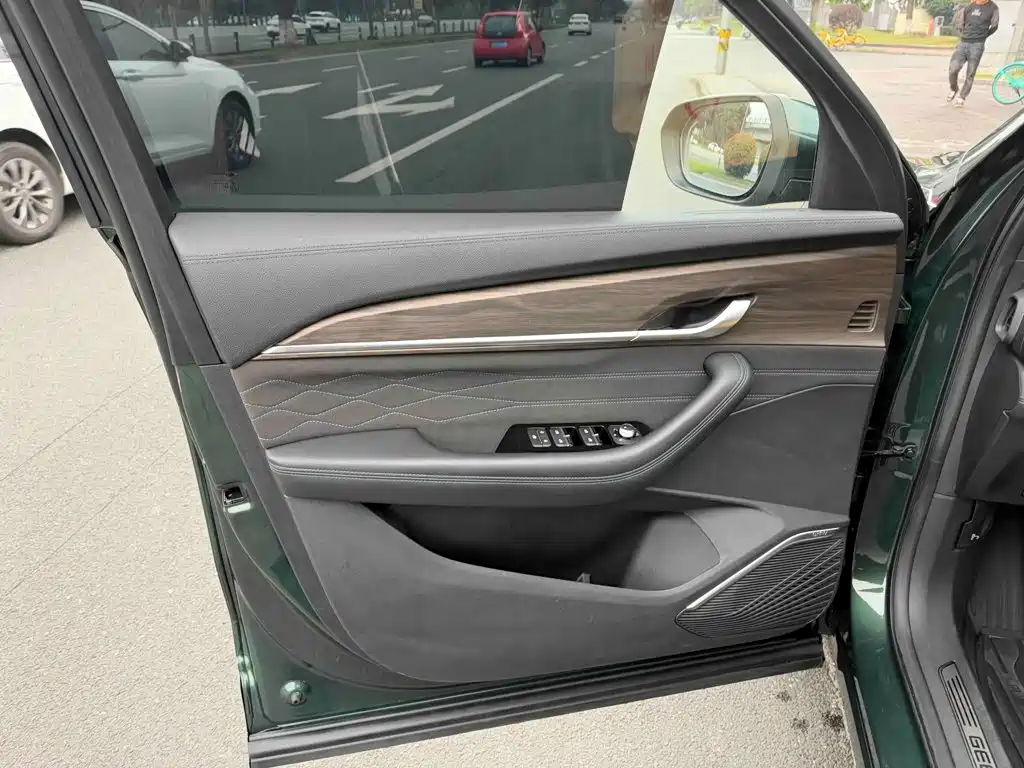 Geely Xingyue L — миниатюра 6