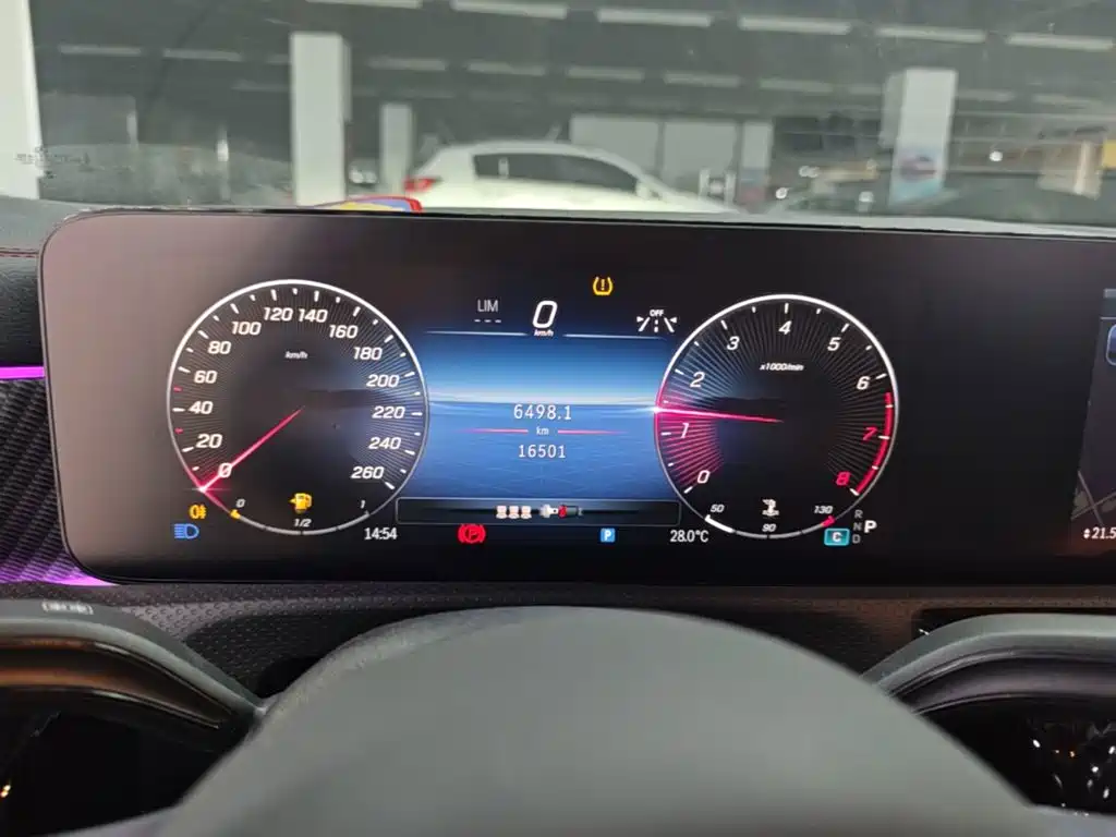Mercedes-Benz A-Class — миниатюра 12