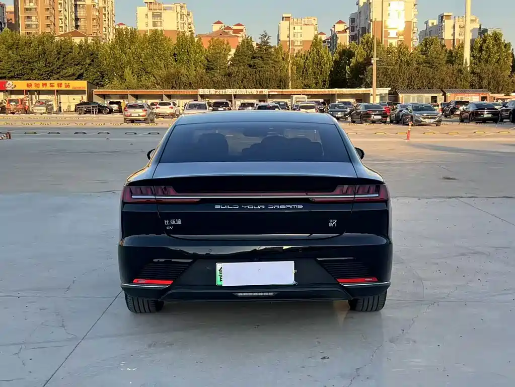 BYD Han — миниатюра 5