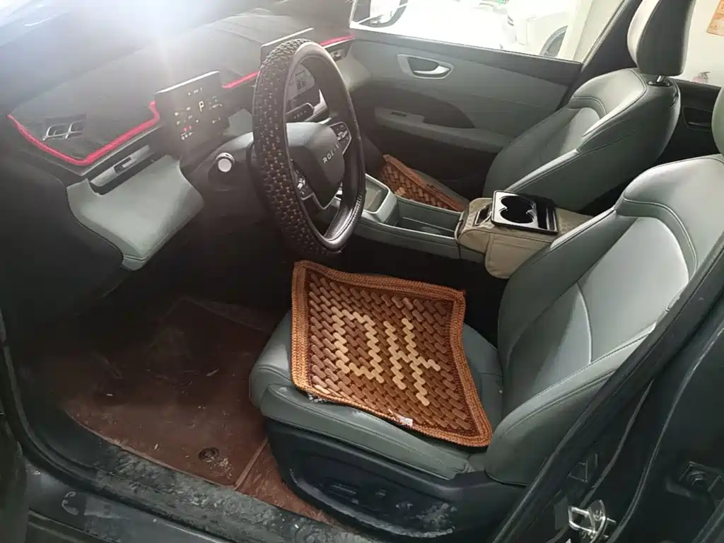 Roewe D6 — миниатюра 15