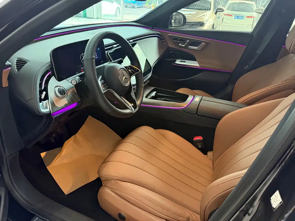 Mercedes-Benz E-Class — миниатюра 6
