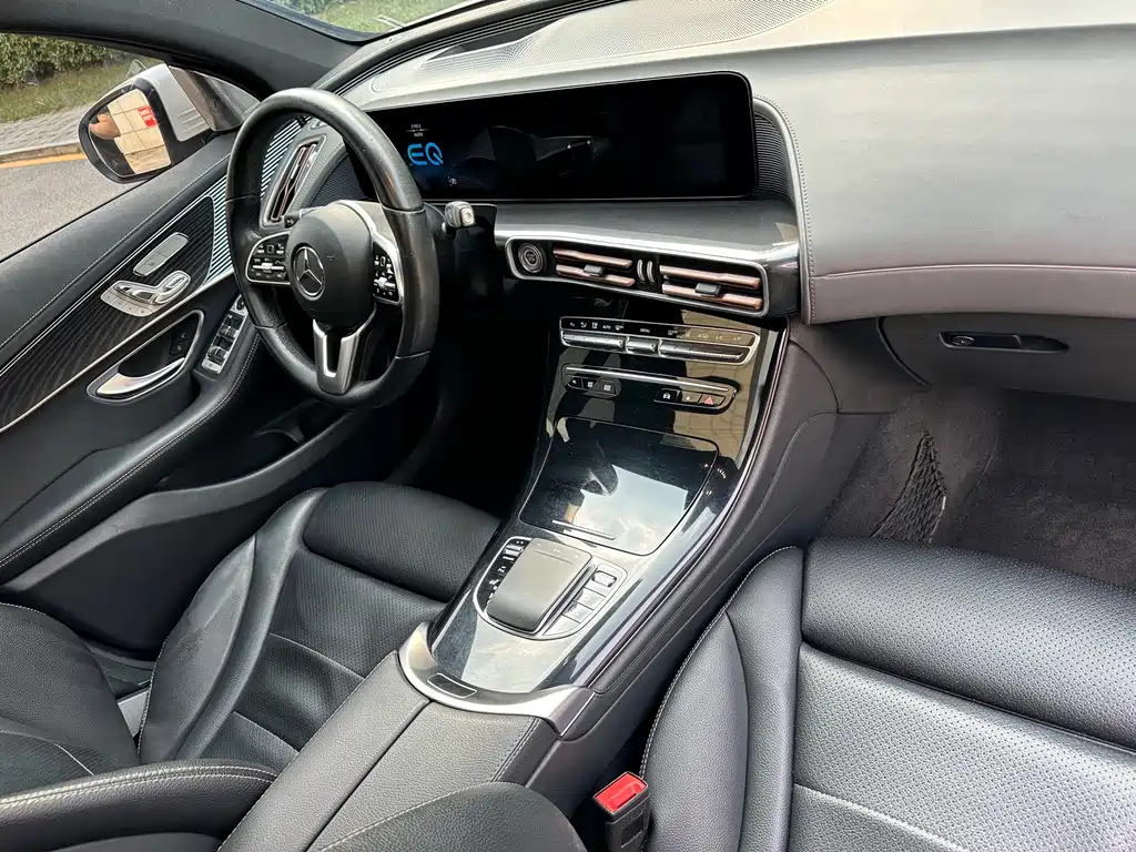 Mercedes-Benz EQC — миниатюра 22