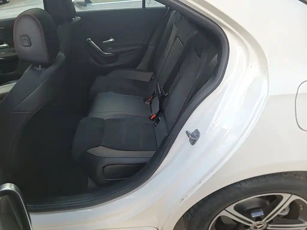 Mercedes-Benz A-Class — миниатюра 17