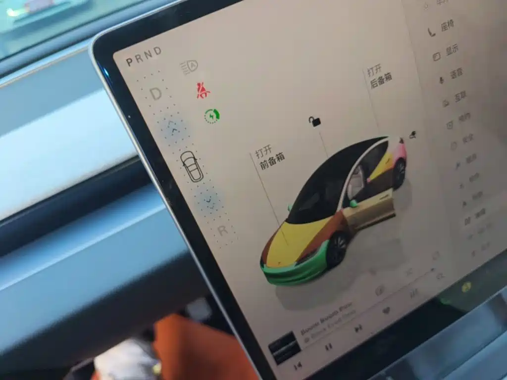 Tesla Model 3 — миниатюра 14
