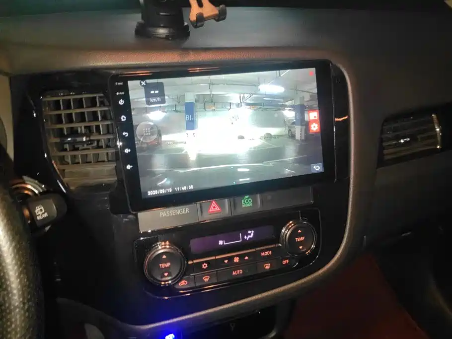 Mitsubishi Outlander — миниатюра 13