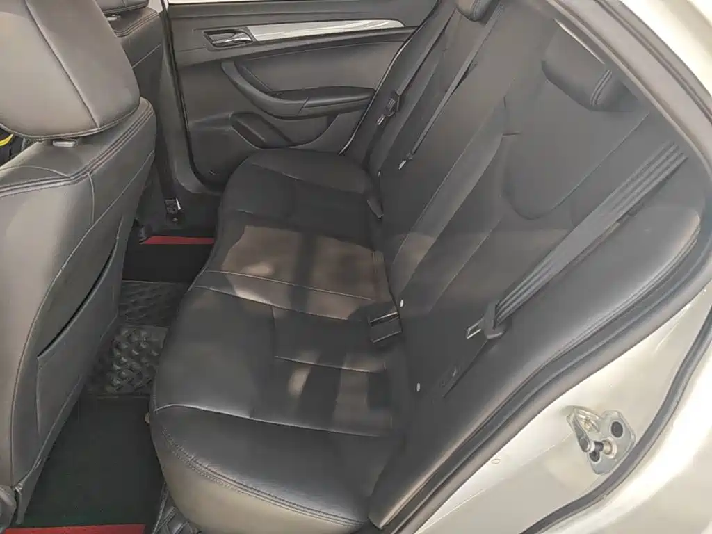 Roewe 360 — миниатюра 17