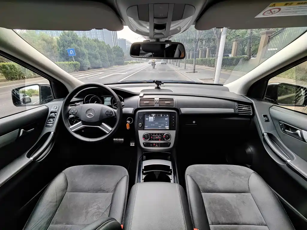 Mercedes-Benz R-Class — миниатюра 11
